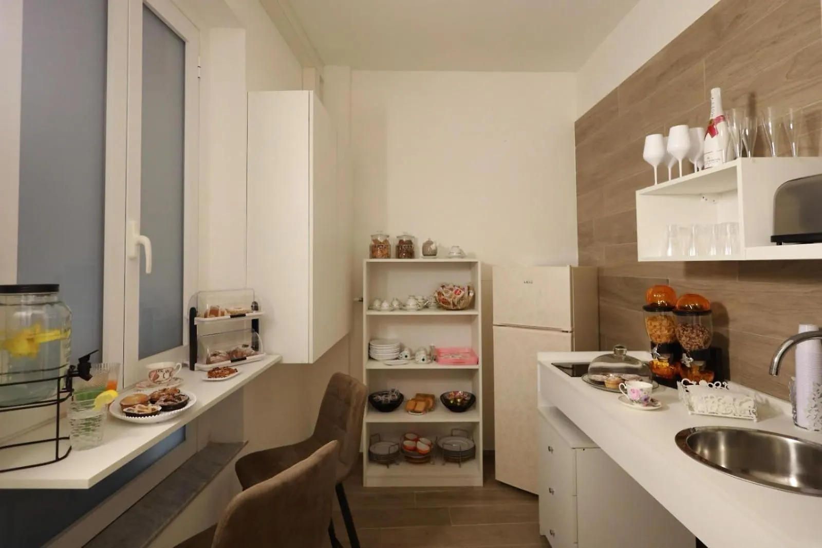 Le Chiavi Di Parthenope Bed & Breakfast Naples