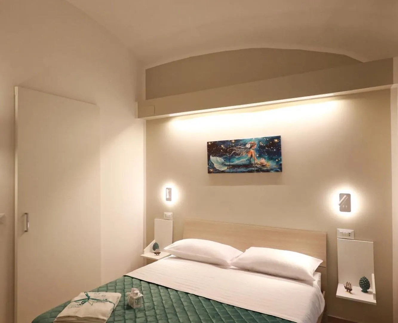 Le Chiavi Di Parthenope Bed & Breakfast Naples