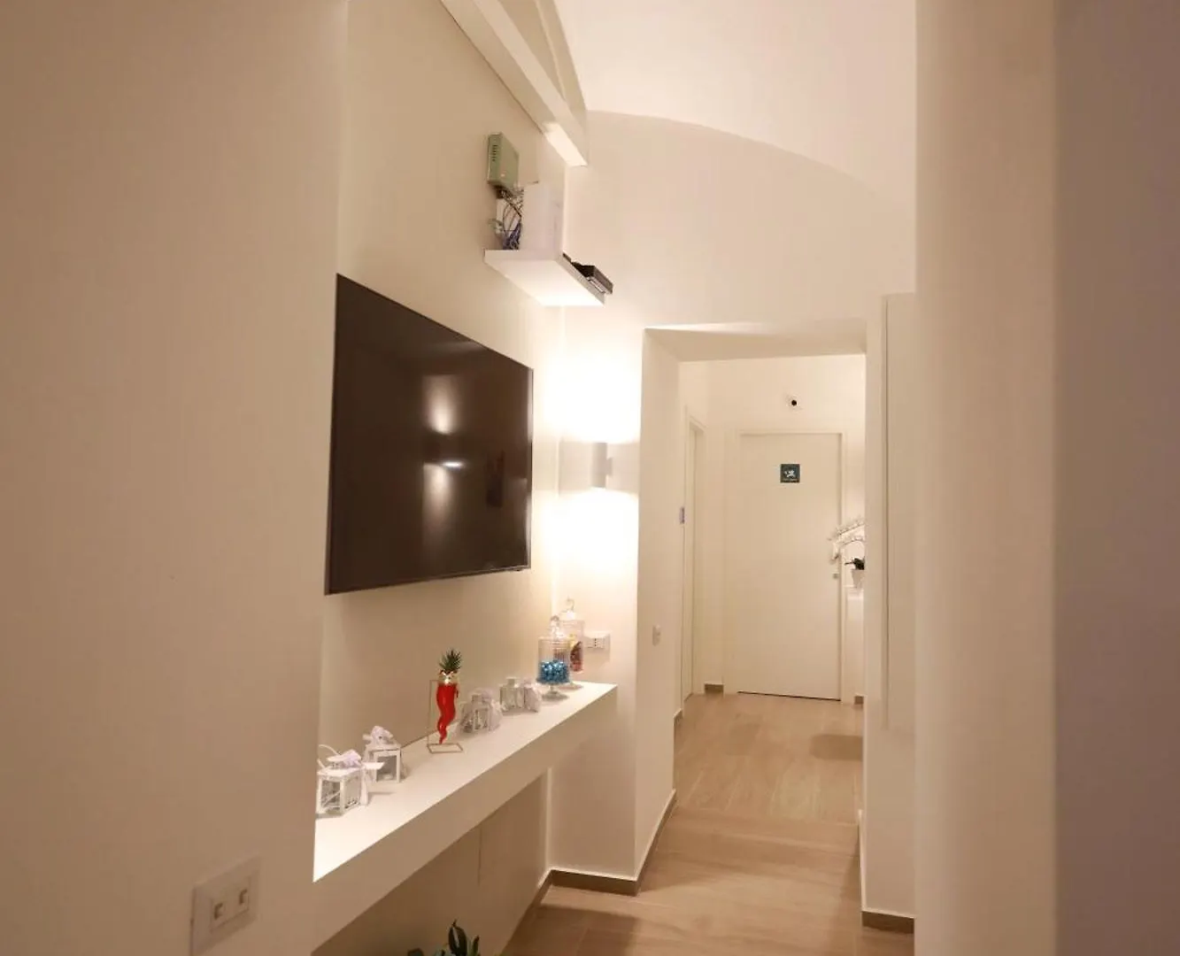 Le Chiavi Di Parthenope Bed and Breakfast Napoli 0*,
