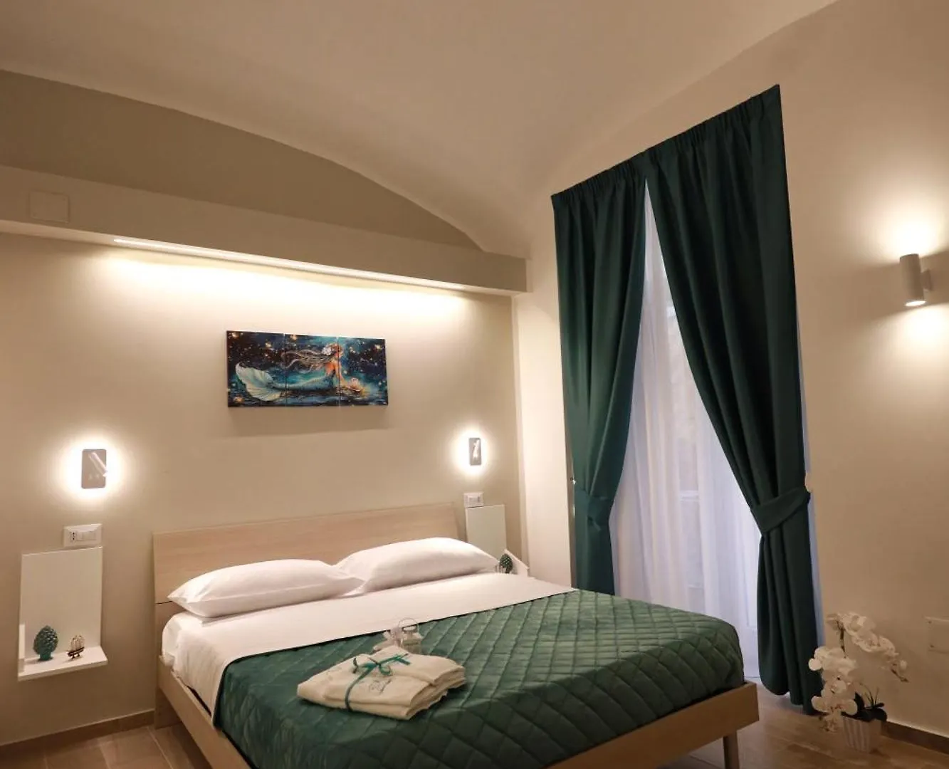 Le Chiavi Di Parthenope Bed & Breakfast Naples